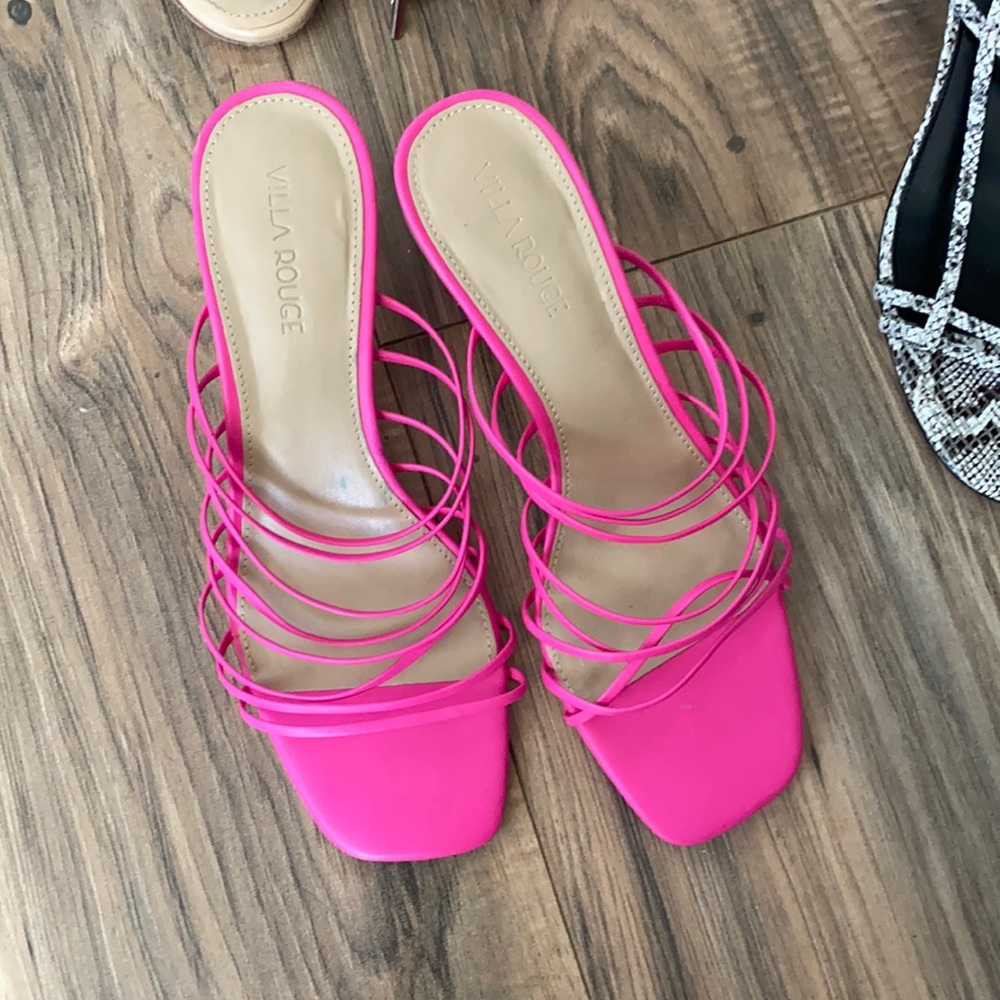 Cute pink sandals with small heel size 8
